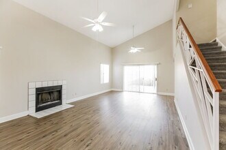 1220 E Hearne Way in Gilbert, AZ - Building Photo - Building Photo