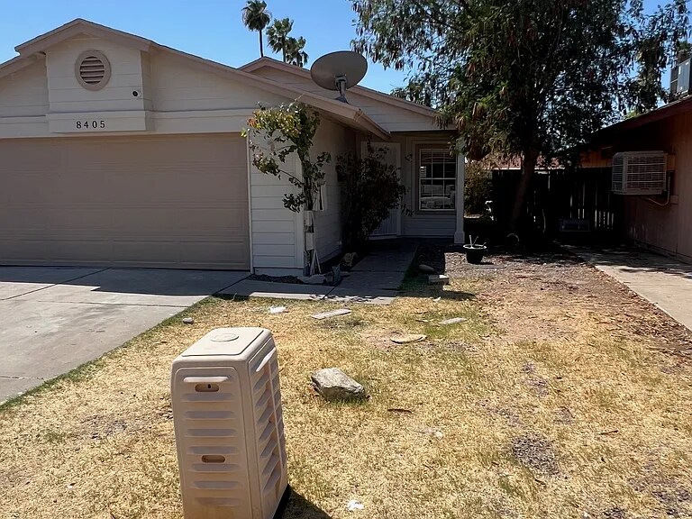8405 W Sells Dr in Phoenix, AZ - Building Photo