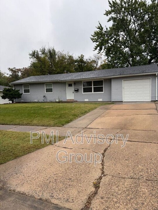 1219 SW 31st Terrace in Topeka, KS - Building Photo