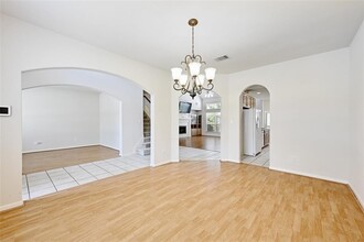 1230 Heppner Dr in Cedar Park, TX - Foto de edificio - Building Photo