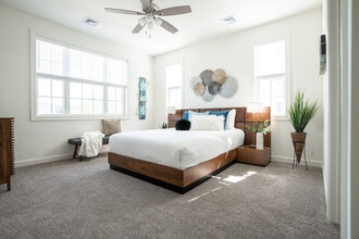 Smith Farm Townhomes in Carlisle, PA - Foto de edificio - Building Photo