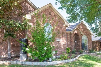 6703 Gatewick Dr in Frisco, TX - Foto de edificio - Building Photo