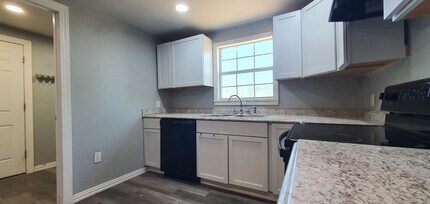 818 Antonio St in San Angelo, TX - Building Photo - Building Photo