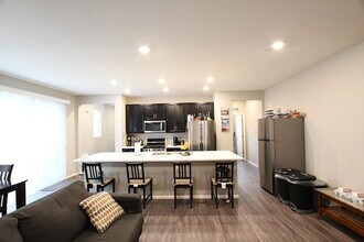 11330 E 26th Ave in Aurora, CO - Building Photo - Building Photo