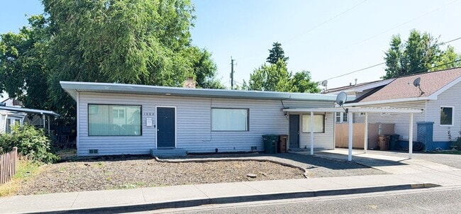 property at 1009 Chestnut St