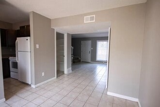 Spottswood Manor in Memphis, TN - Building Photo - Building Photo