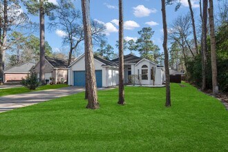 12215 Browning Dr in Montgomery, TX - Building Photo - Building Photo