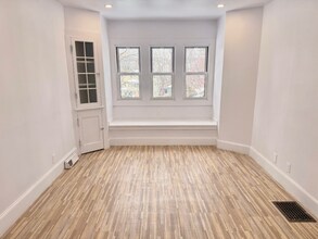 112 Hawthorne Ave, Unit 112 in Derby, CT - Building Photo - Building Photo