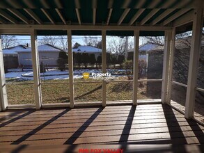 301 E McArthur St in Appleton, WI - Foto de edificio - Building Photo