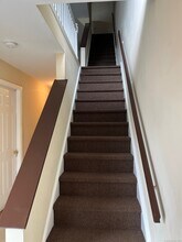 1 Beaver Brook Rd in Danbury, CT - Building Photo - Building Photo