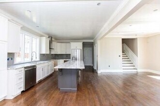 9 Ridgeway Ave in Needham, MA - Building Photo - Building Photo