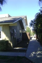 689 W Ashlan Ave in Clovis, CA - Building Photo - Building Photo