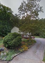 930 Banks Rd in Martinsville, VA - Building Photo