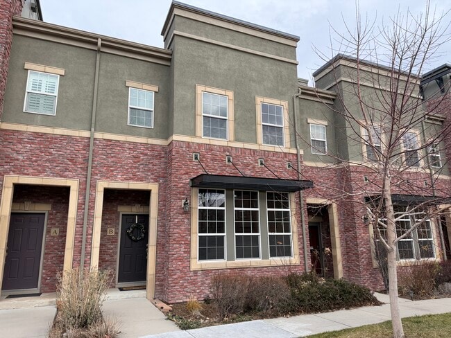 835 Brookhurst Ave, Unit #B in Highlands Ranch, CO - Building Photo - Building Photo
