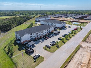Burnett Trail Apartments in Canton, TX - Foto de edificio - Building Photo