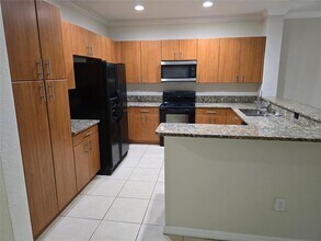 6280 S Military Trl in Greenacres, FL - Building Photo - Building Photo