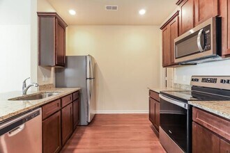 7059 Rainbow Row in Pell City, AL - Building Photo - Building Photo
