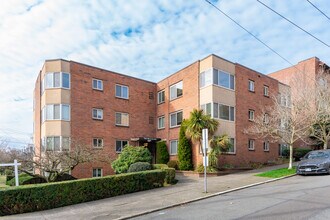 Hamrick & Halmark in Seattle, WA - Foto de edificio - Building Photo