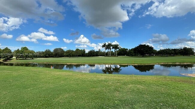 401 NW 127th Ave in Plantation, FL - Building Photo - Building Photo