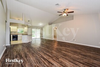 3619 NW 41st Ln in Cape Coral, FL - Foto de edificio - Building Photo