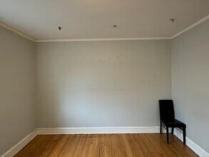 4935 Hull St in Skokie, IL - Foto de edificio - Building Photo