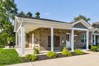 McCormick Greene in Sistersville, WV - Foto de edificio - Building Photo