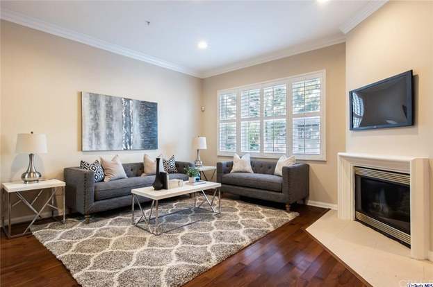 property at 441 S 7th St