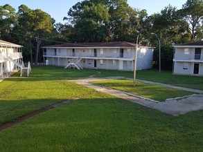 Dorothy Gill Apartments in Pascagoula, MS - Building Photo - Building Photo