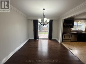 18 Fagan Dr in Halton Hills, ON - Building Photo - Building Photo