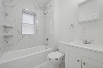 5431 Walnut St in Philadelphia, PA - Building Photo - Building Photo