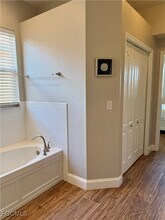 13936 Village Creek Dr in Ft. Myers, FL - Building Photo - Building Photo