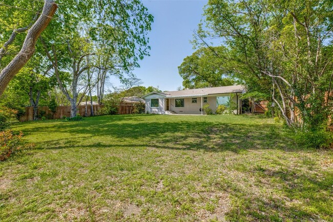 7017 Willis Ave in Fort Worth, TX - Building Photo - Building Photo