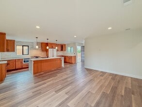 216 N Sixth St in Lompoc, CA - Building Photo - Building Photo