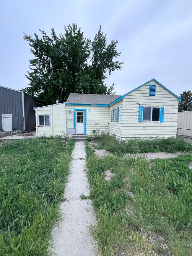 property at 436 12th Ave N