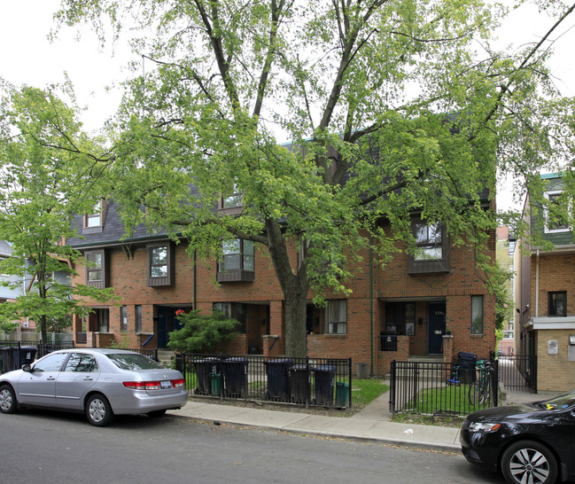 Trefann Court in Toronto, ON - Building Photo - Building Photo