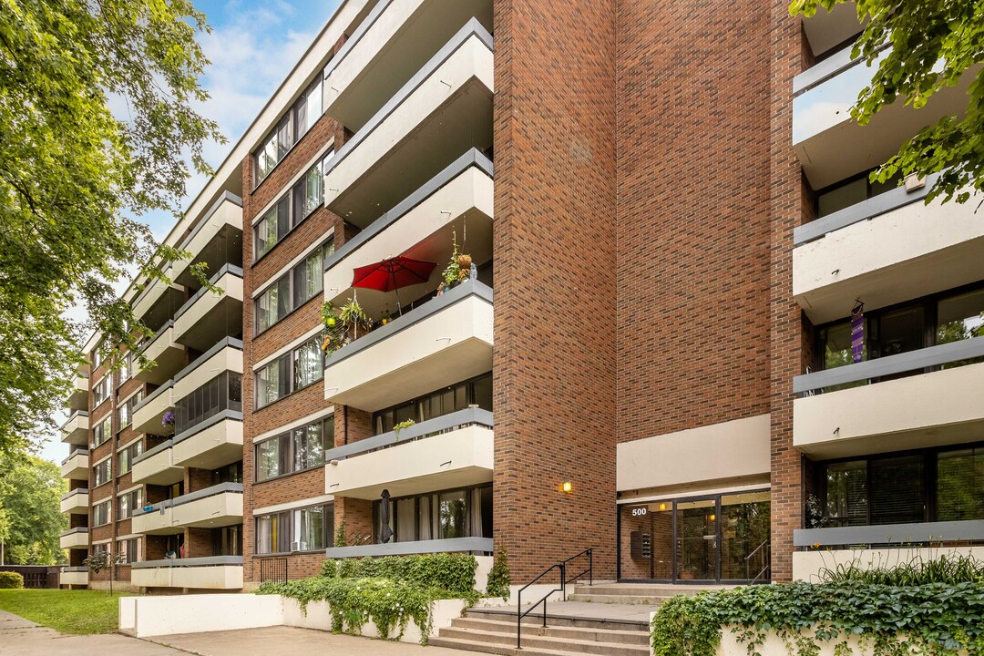 500 François Rue in Montréal, QC - Building Photo