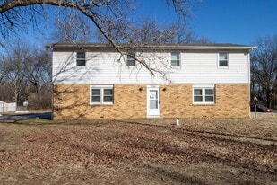 2800 Isherwood Dr in Columbia, MO - Building Photo