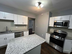 267 Sargeant St in Holyoke, MA - Foto de edificio - Building Photo