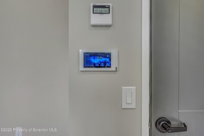 215 Hickory St in Scranton, PA - Building Photo - Building Photo