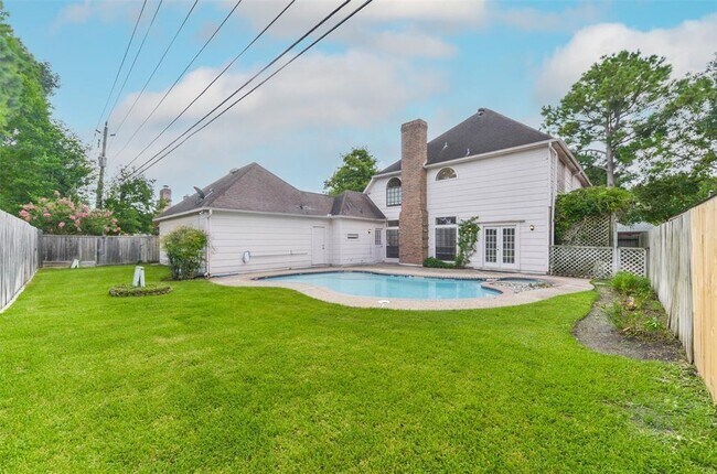 11734 Wickhollow Ln in Houston, TX - Building Photo - Building Photo