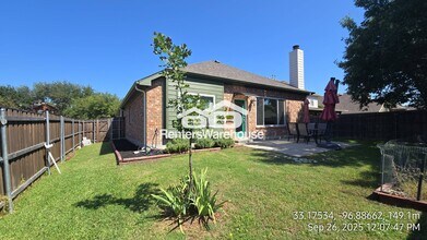 2600 Redcedar Dr in Little Elm, TX - Foto de edificio - Building Photo