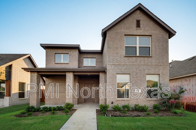 1917 Asher Mews in Celina, TX - Building Photo