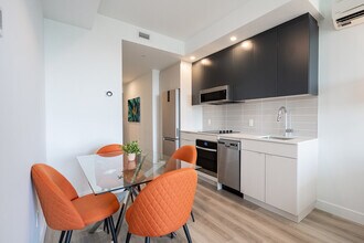 1417 Avenue Overdale in Montréal, QC - Building Photo - Building Photo