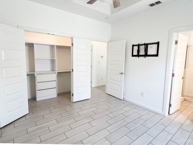 7 West Dr in Pharr, TX - Building Photo - Building Photo