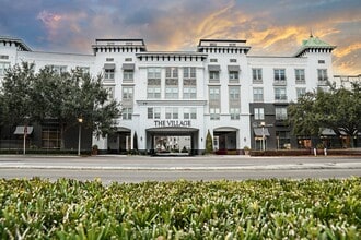 The Village at Lake Lily in Maitland, FL - Foto de edificio - Building Photo