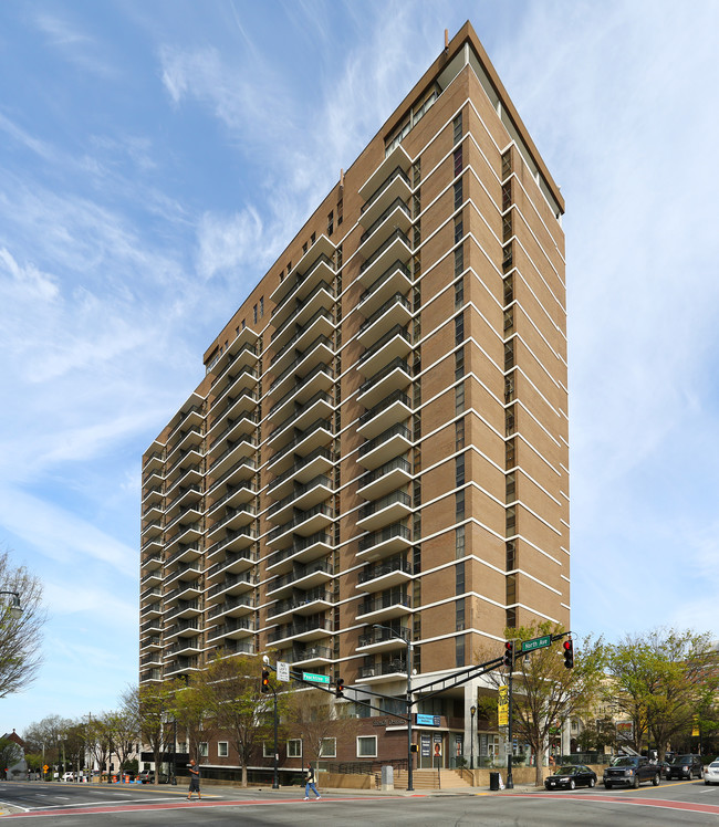 The Windsor Over Peachtree in Atlanta, GA - Building Photo - Primary Photo