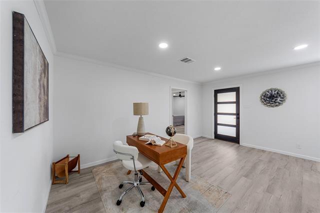 7107 E Mockingbird Ln in Dallas, TX - Building Photo - Building Photo