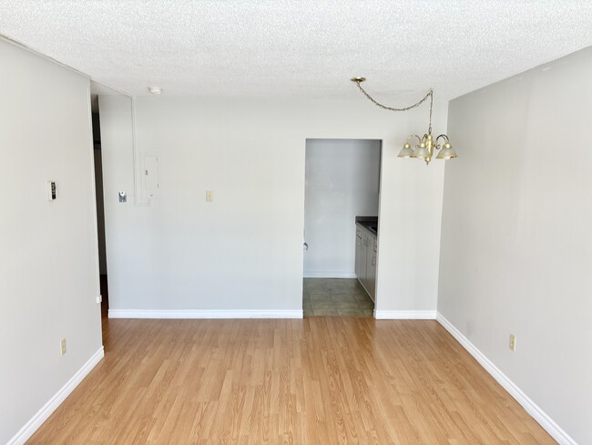 87 Hamilton St N in Waterdown, ON - Building Photo - Building Photo