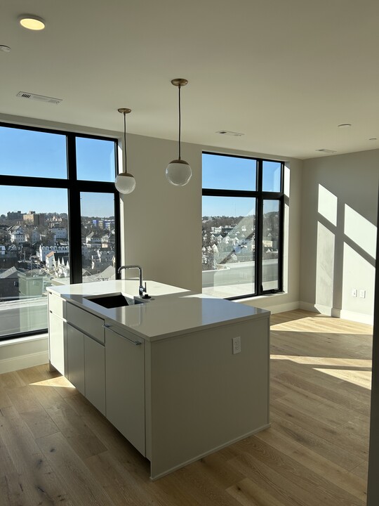 191 Washington St, Unit 619 in Boston, MA - Building Photo