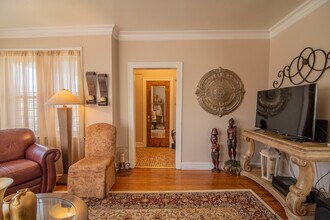 7741 S Chappel Ave in Chicago, IL - Building Photo - Building Photo